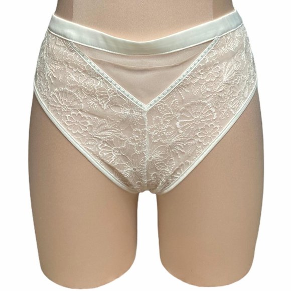 Victoria's Secret Intimates & Sleepwear New Age Victorias Secret